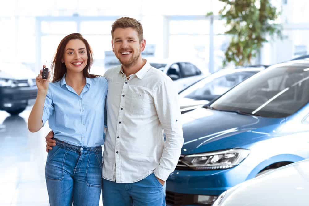 Analise os pontos fortes e fracos ao alugar ou comprar um carro